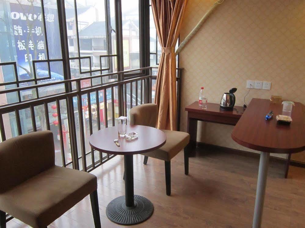 Dujiangyan Easy Hotel Exteriör bild